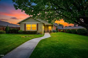 850 NW Quince Ave, Redmond, OR 97756 - Photo 1