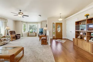 238 SW Jamee Kay Ln, Grants Pass, OR 97527 - Photo 7