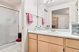 917 Rebecca Dr, Phoenix, OR 97535 - Photo 9