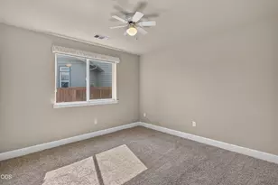 932 SW Princess Cir, Grants Pass, OR 97527 - Photo 27