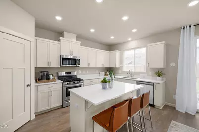 20663 NE Town Dr, Bend, OR 97701 - Photo 23
