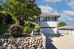 171 Shaniko Ct, Medford, OR 97504 - Photo 3