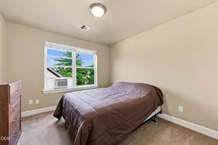 63119 NE De Haviland St, Bend, OR 97701 - Photo 23
