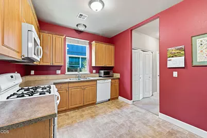 63119 NE De Haviland Street, Bend, OR 97701 - Photo 13