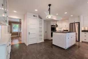 2569 Old Stage Rd, Medford, OR 97502 - Photo 11