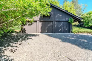 2569 Old Stage Rd, Medford, OR 97502 - Photo 57