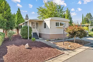 515 E Main St, Rogue River, OR 97537 - Photo 1