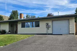 10065 Westbrook Dr, Klamath Falls, OR 97603 - Photo 1