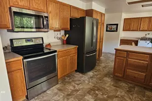 10065 Westbrook Dr, Klamath Falls, OR 97603 - Photo 11