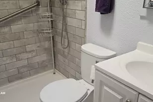 10065 Westbrook Dr, Klamath Falls, OR 97603 - Photo 15