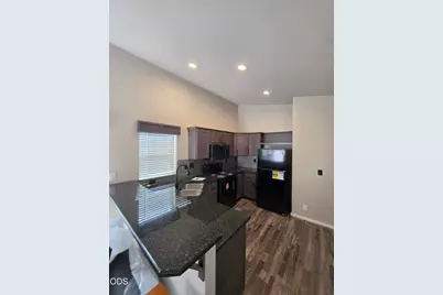 21298 NE Butler Market Road # 1, Bend, OR 97701 - Photo 3