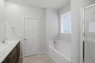 2499 NW 23rd Loop S, Redmond, OR 97756 - Photo 11