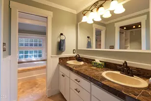 76 Monterey Dr, Medford, OR 97504 - Photo 29