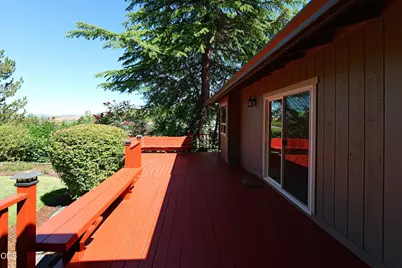 76 Monterey Drive, Medford, OR 97504 - Photo 47