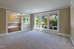 76 Monterey Dr, Medford, OR 97504 - Photo 13