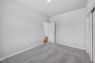 2720 NW 26th Loop North, Redmond, OR 97756 - Photo 17