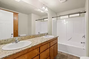 1466 Clearsprings Dr, Medford, OR 97501 - Photo 21