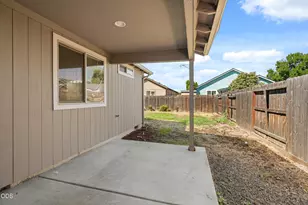 1466 Clearsprings Dr, Medford, OR 97501 - Photo 25