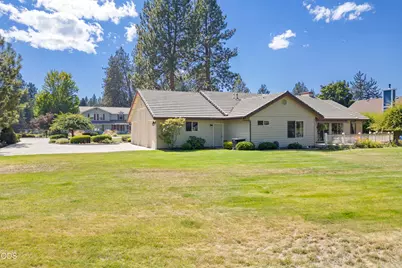 21044 Desert Woods Drive, Bend, OR 97702 - Photo 43