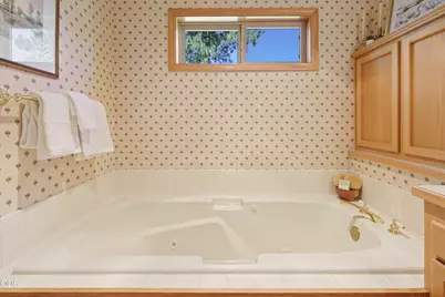 21044 Desert Woods Drive, Bend, OR 97702 - Photo 29