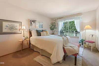 21044 Desert Woods Drive, Bend, OR 97702 - Photo 33