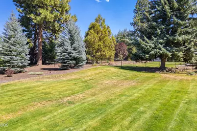 21044 Desert Woods Drive, Bend, OR 97702 - Photo 49