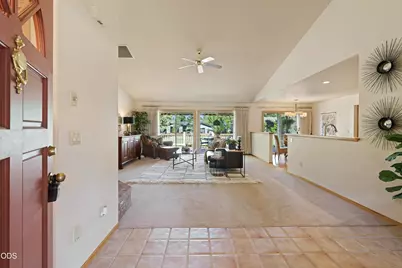 21044 Desert Woods Drive, Bend, OR 97702 - Photo 9
