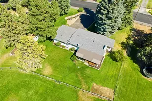 63825 Scenic Dr, Bend, OR 97703 - Photo 55