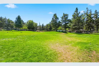 63825 Scenic Drive, Bend, OR 97703 - Photo 33