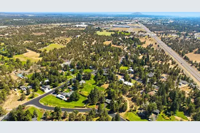 63825 Scenic Drive, Bend, OR 97703 - Photo 51