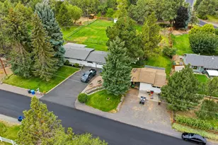 63825 Scenic Dr, Bend, OR 97703 - Photo 67