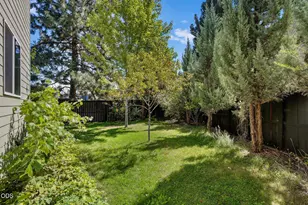 61558 Tall Tree Ct, Bend, OR 97702 - Photo 47