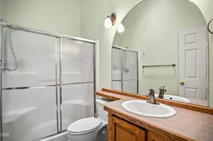 351 Orth Dr, Central Point, OR 97502 - Photo 23