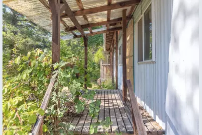 7079 Rogue River Highway, Rogue River, OR 97537 - Photo 19