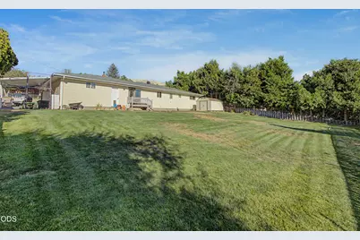 1764 Chinchalla Way, Klamath Falls, OR 97603 - Photo 29