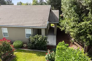 706 Summerwood Dr, Medford, OR 97504 - Photo 33