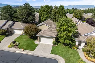 706 Summerwood Dr, Medford, OR 97504 - Photo 31