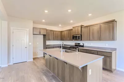 63110 NE Henningsen Pl, Bend, OR 97701 - Photo 7