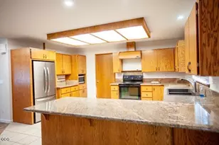 1511 Hubbard Ln, Grants Pass, OR 97527 - Photo 3