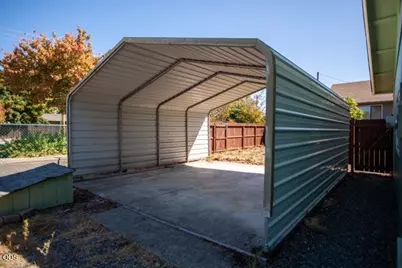 1511 Hubbard Lane, Grants Pass, OR 97527 - Photo 11