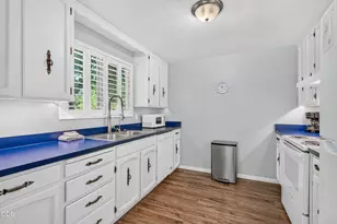 373 Iowa St, Ashland, OR 97520 - Photo 7