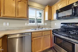 2825 Duell Ave, Medford, OR 97501 - Photo 11