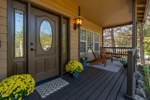 2069 NE Hollowtree Ln, Bend, OR 97701 - Photo 5