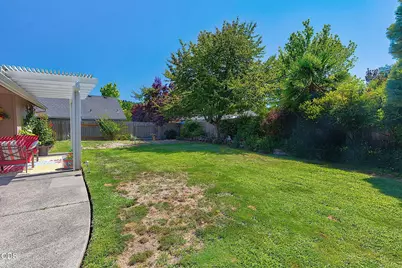 2713 SW Trinity Way, Grants Pass, OR 97527 - Photo 33