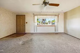 7872 Harlan Dr, White City, OR 97503 - Photo 3