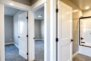 7426 Denman Ct, White City, OR 97503 - Photo 11