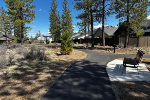 1312 NW Ochoa Dr, Bend, OR 97703 - Photo 9