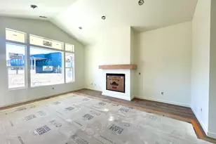 351 E Diamond Peak Ave, Sisters, OR 97759 - Photo 7