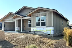 351 E Diamond Peak Ave, Sisters, OR 97759 - Photo 1