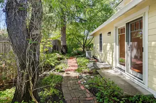 235 Gibson St, Talent, OR 97540 - Photo 11